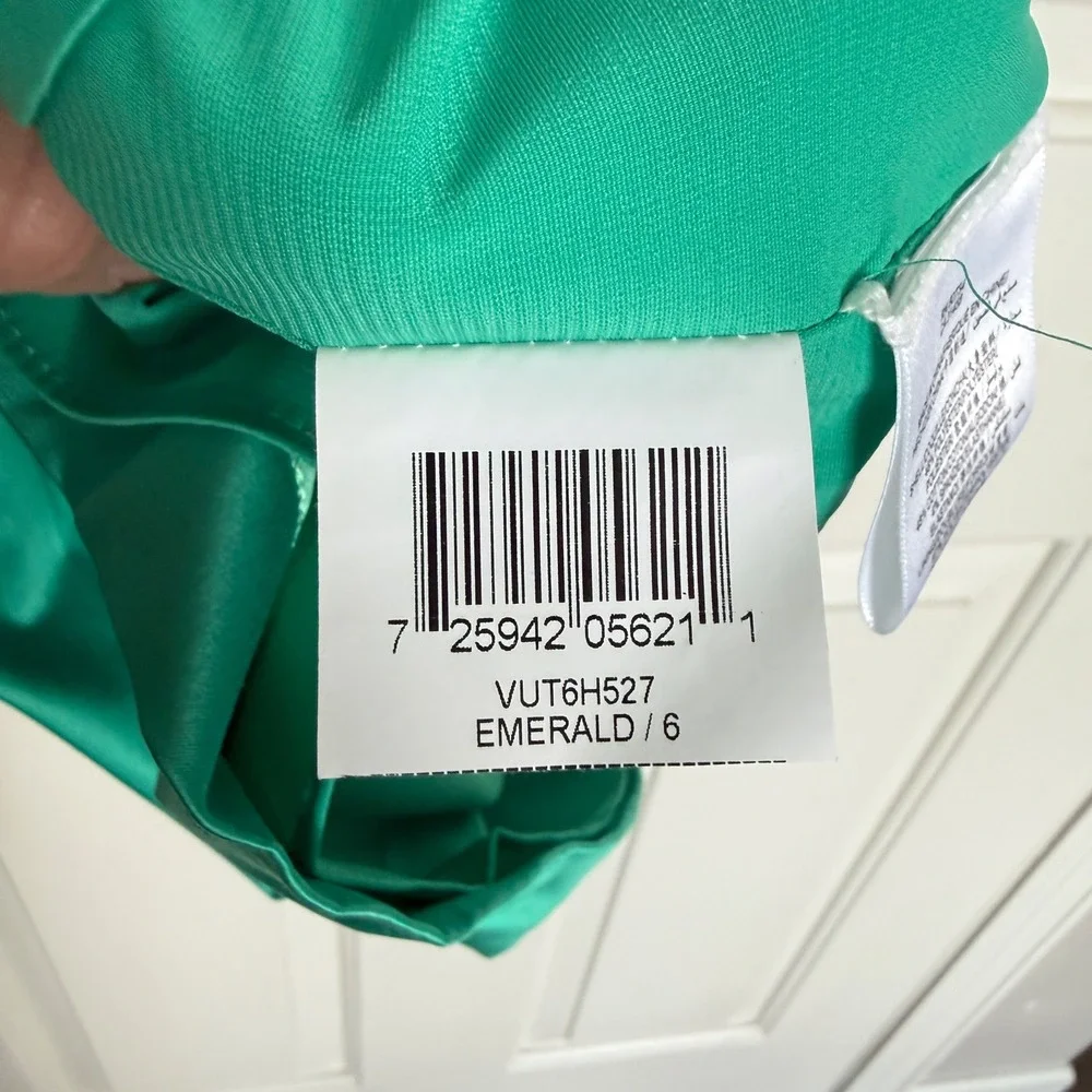 NWT BCBG Max Azria 6 Emerald Green Mini Dress Pleats Black Ribbon Cocktail Party
